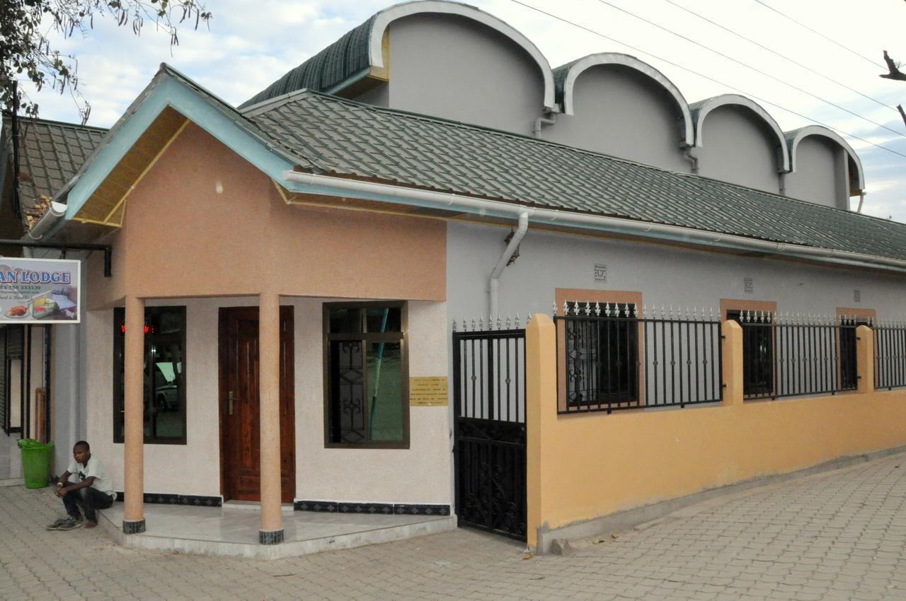Eseriani Lodge Arusha Exterior photo